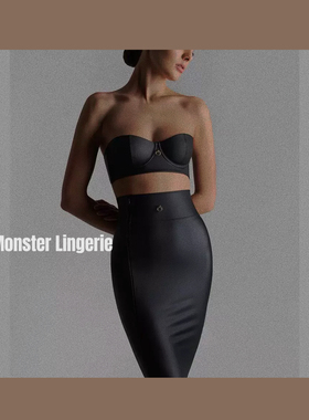 Maison Close 黑色哑光皮革拉链包臀半身裙 文胸套装