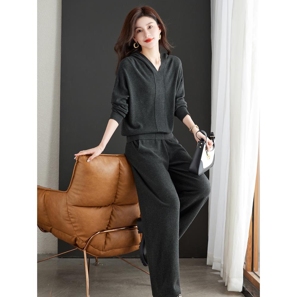 休闲运动套装女春秋2025新款女装时尚洋气减龄卫衣连帽针织两件套