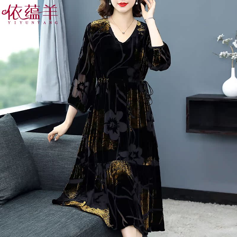 中年妈妈秋装高贵桑蚕丝金丝绒连衣裙中老年女洋气宽松真丝长裙子