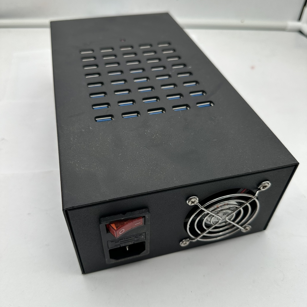 5V40口USB充电器 裸机不带线 基本全新