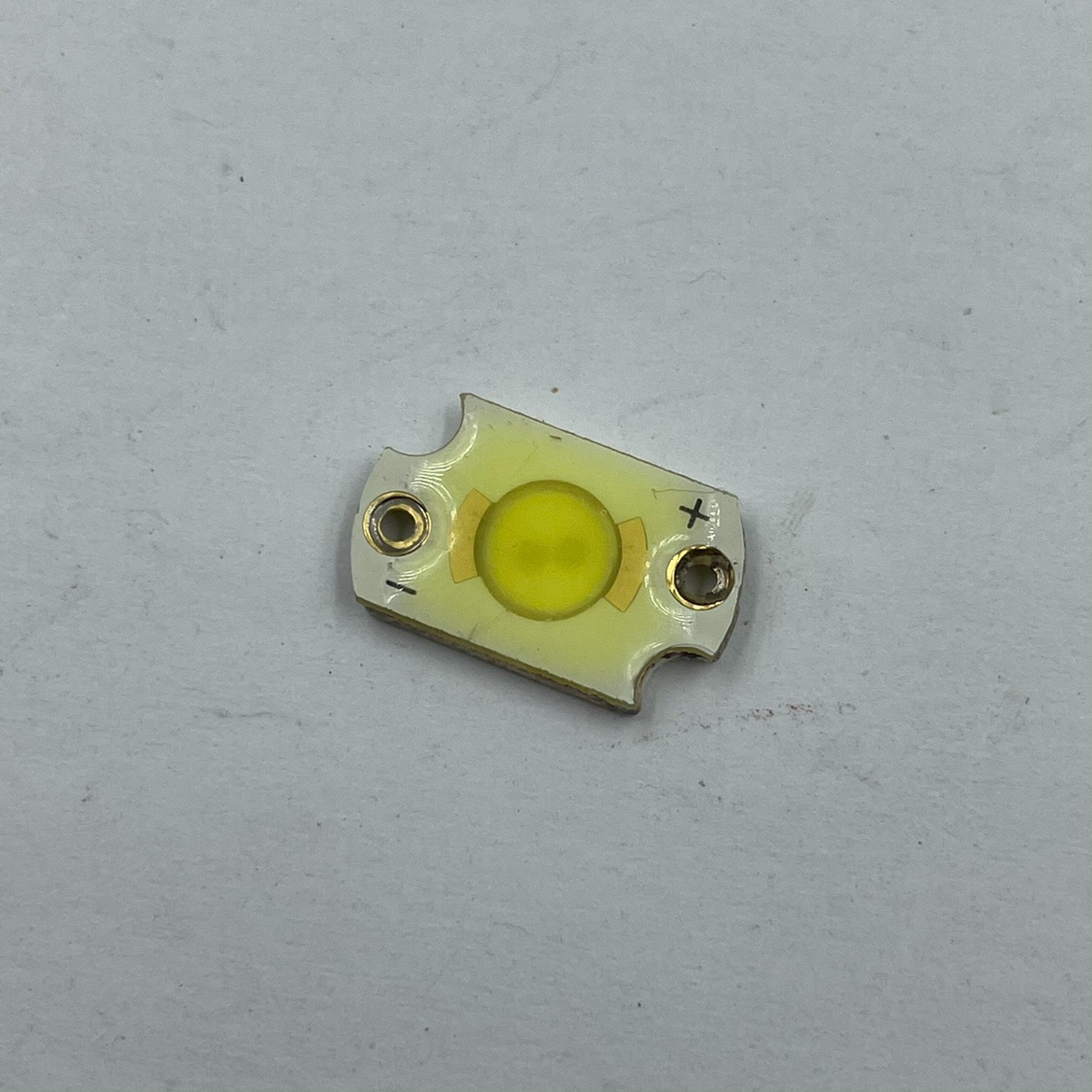 金线灯珠可点体积小可手电用途