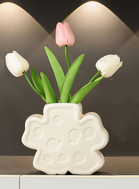 轻奢北欧家居客厅插花陶瓷奶油风