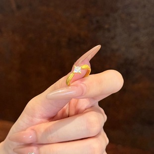 沙金菱形拉丝镶钻开口戒指女款轻奢高级感指环手饰金色时尚款镶嵌