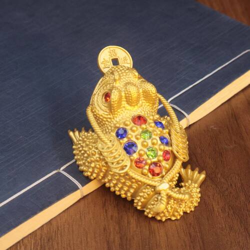 黄铜金蟾摆件镂空三足金蟾茶宠招财进宝客厅招财小铜器批发