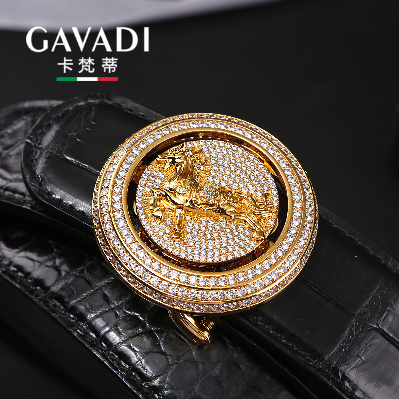 2025时来运转生肖马扣头皮带男歌手真皮鳄鱼皮平滑扣腰带镶钻裤带