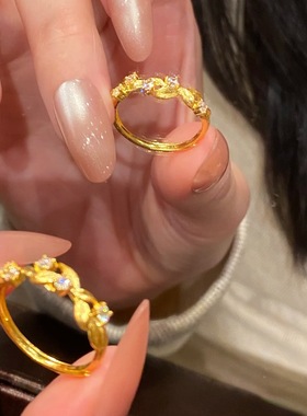 小红书爆款爱神花环璀璨星河戒指星光耀耀藤蔓缠绕拉丝点钻指环