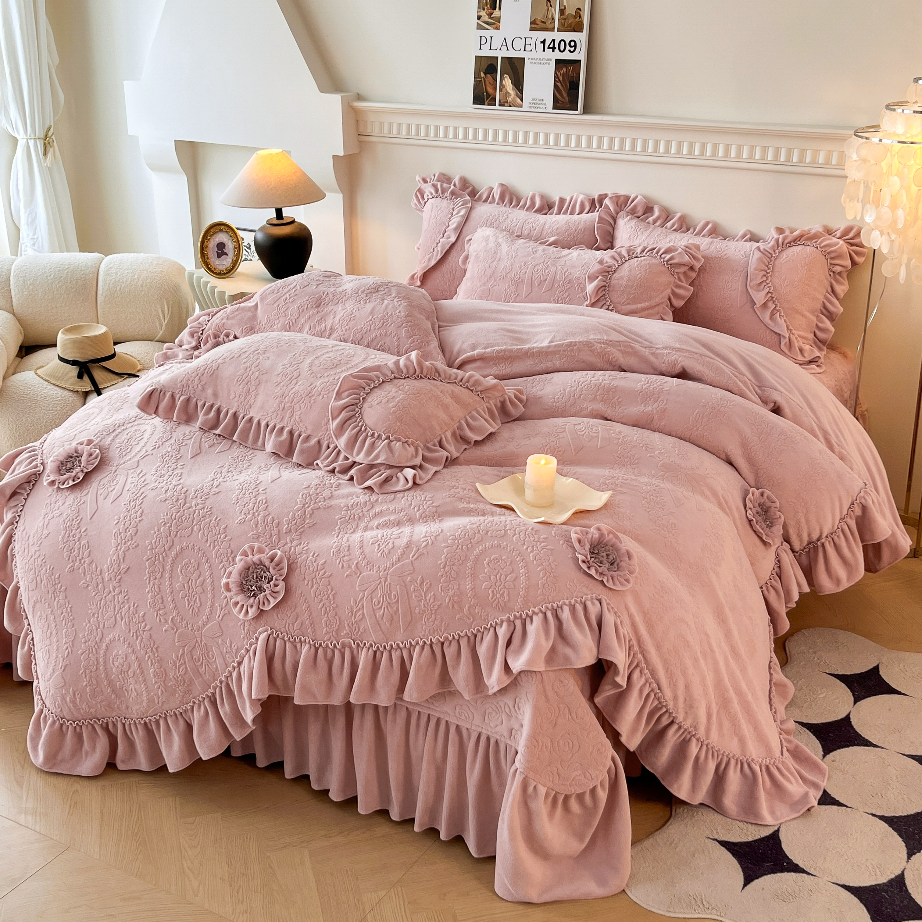 冬季雕花牛奶绒四件套加厚保暖