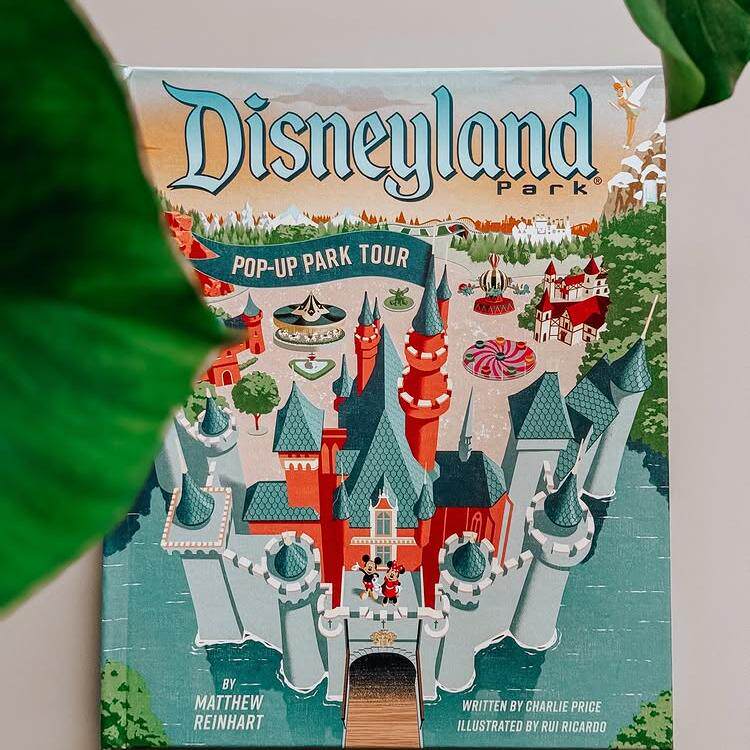 现货 英文原版 迪斯尼乐园 快闪公园之旅 立体书 Disneyland Pop Up Park Tour Matthe