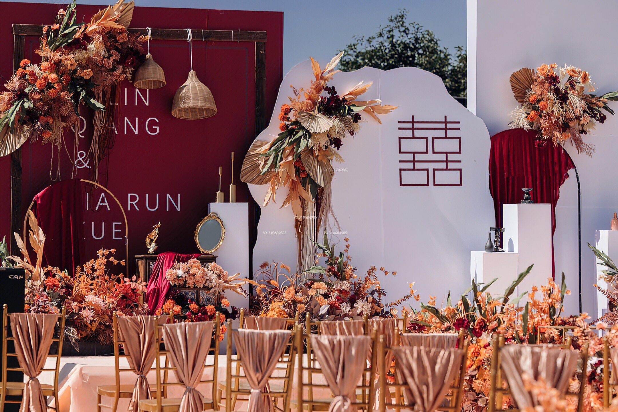 农村户外红色新中式婚礼布置图片 配 psd制作源文件设计喷绘kt板