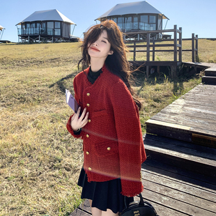 红色小香风外套女2025新款秋冬气质高级感加厚羽绒内胆新年红上衣