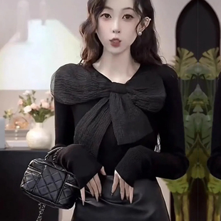 新款 T恤女冬季 设计感时尚 上衣修身 法式 打底衫 洋气蝴蝶结拼接长袖