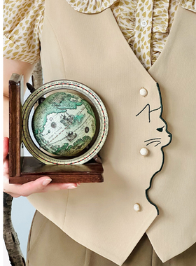 MP复古原创设计 英伦雅痞帅气侧脸猫刺绣百搭修身卡其色马甲背心