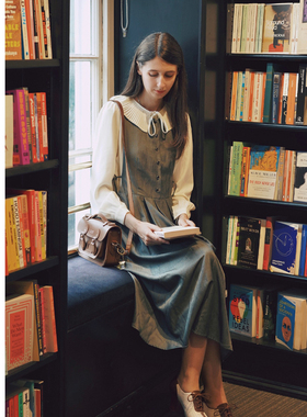 早秋套装MP英伦复古设计 优雅气质风琴领刺绣衬衫+学院风背心裙