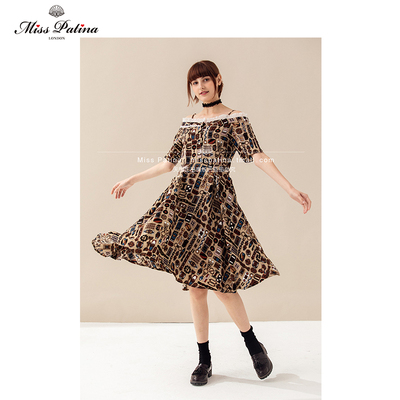 英伦复古大摆裙聚酯纤维