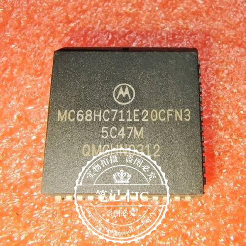 集成电路MC68HC711E20CFN2