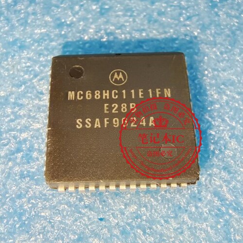 MC68HC11E1FN    MC68HC11EIFN    贴片PLCC52脚 微控制器芯片IC