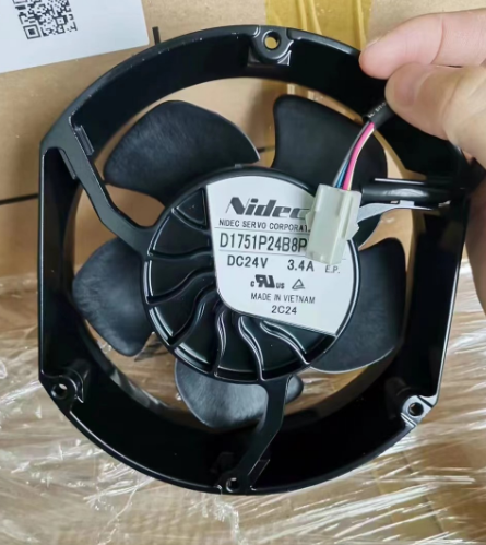 日本nidec D1751P24B8PP338全新DC24V 3.4A ABB变频器散热风扇340