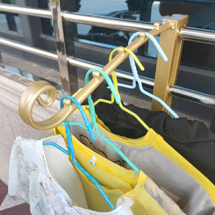 防盗网挂钩阳台晾衣架卧室家用防盗窗神器凉晒户衣服花盘收纳架子