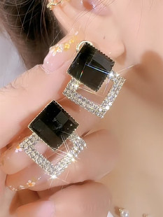 气质黑色双菱形水晶耳环新款银针镶钻珍珠耳钉时尚百搭高级感耳饰