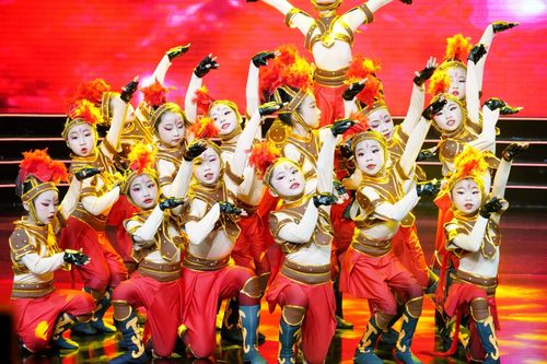 第八届小荷风采少儿元旦演出服