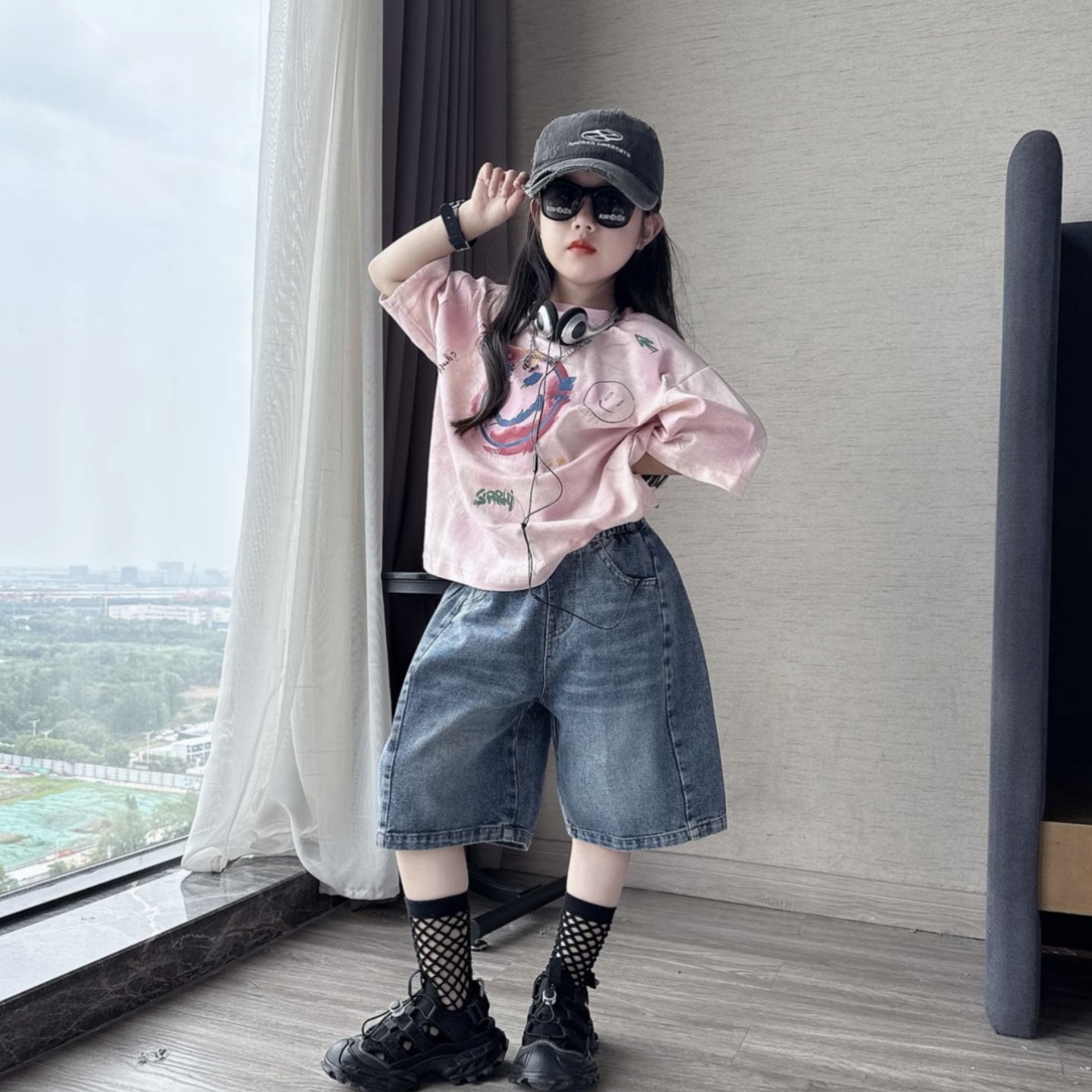 女童夏季网红扎染短袖T恤2025新款潮酷休闲儿童百搭牛仔中裤套装