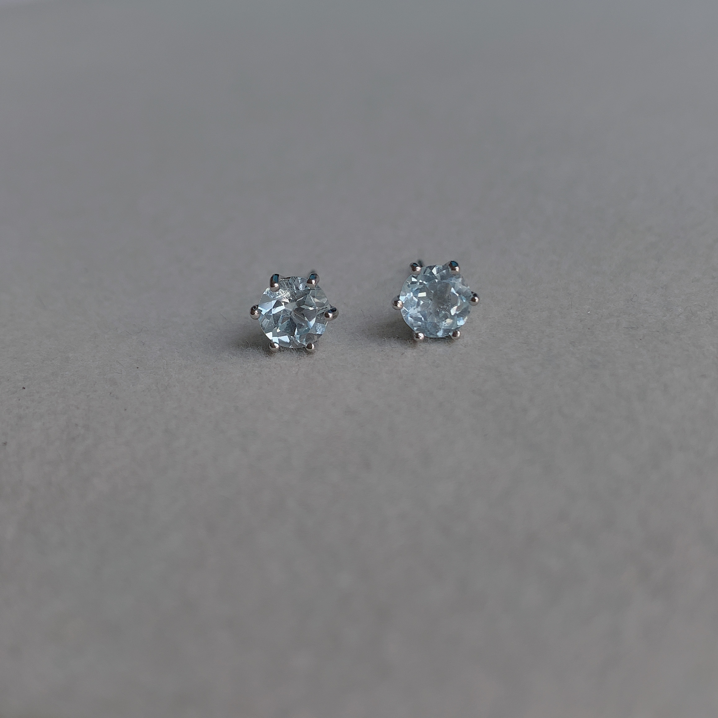 新款时尚简约天然海蓝宝耳钉女男情侣款S925纯银耳环耳饰