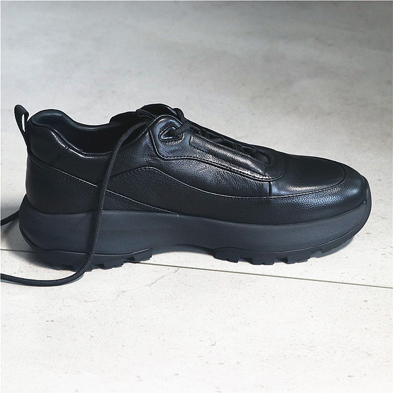 轻量化！高级感！胎牛皮轻薄透气