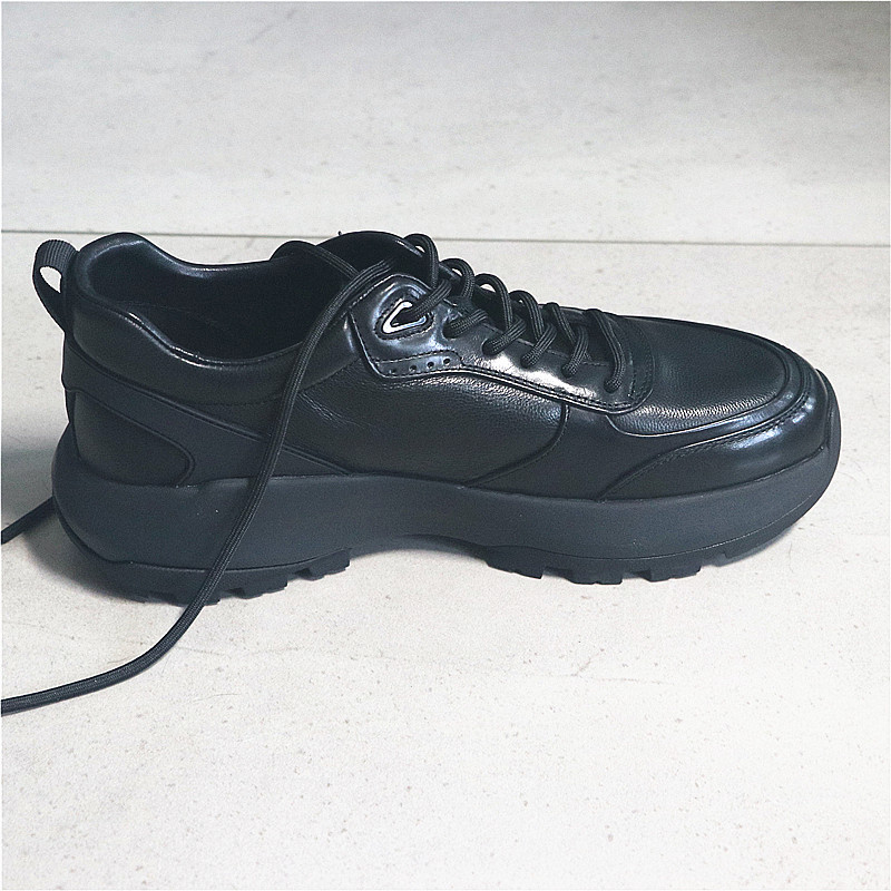 轻量化！轻奢感！胎牛皮轻薄透气