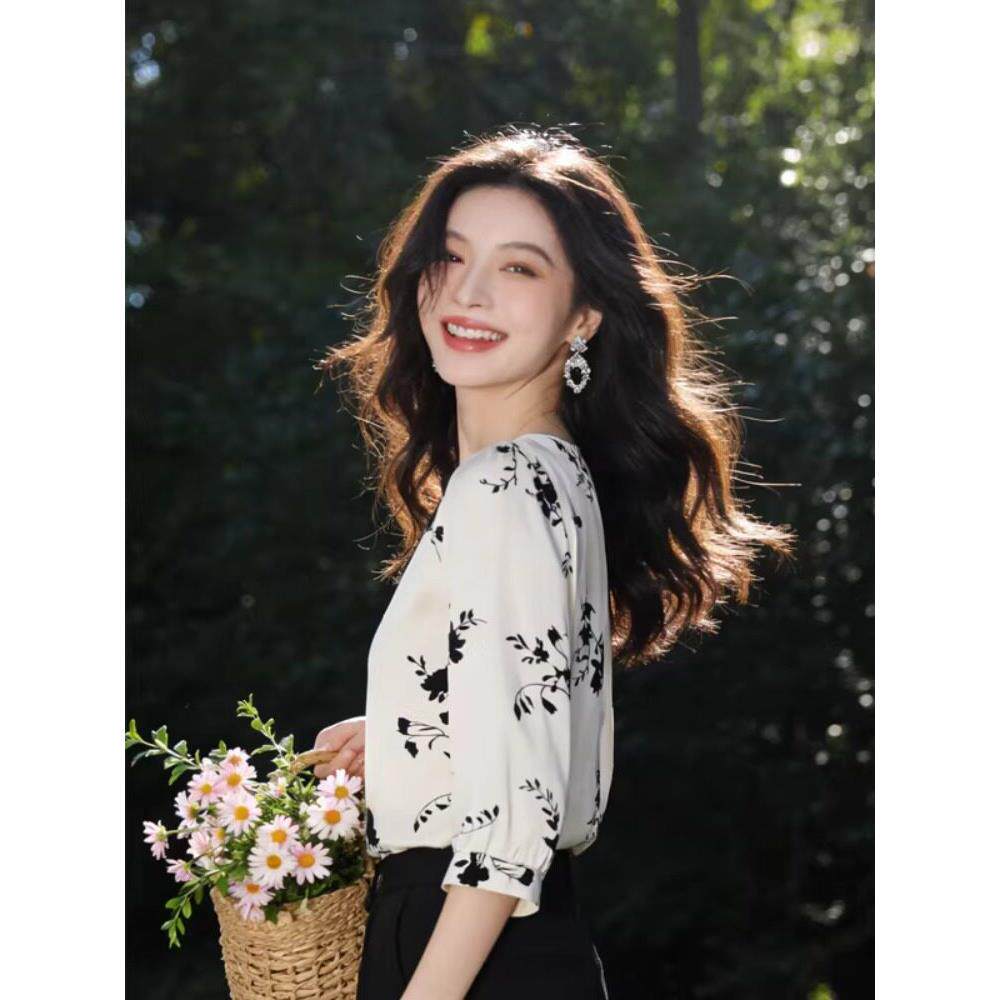 杭州高端大牌真丝衬衫女2026夏季新款独特别致气质印花桑蚕丝上衣