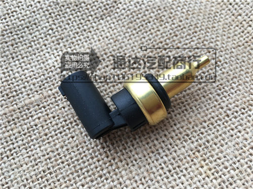 适用于奔驰CLK280/320/350/500 GLA200/220/250/45水温传感器