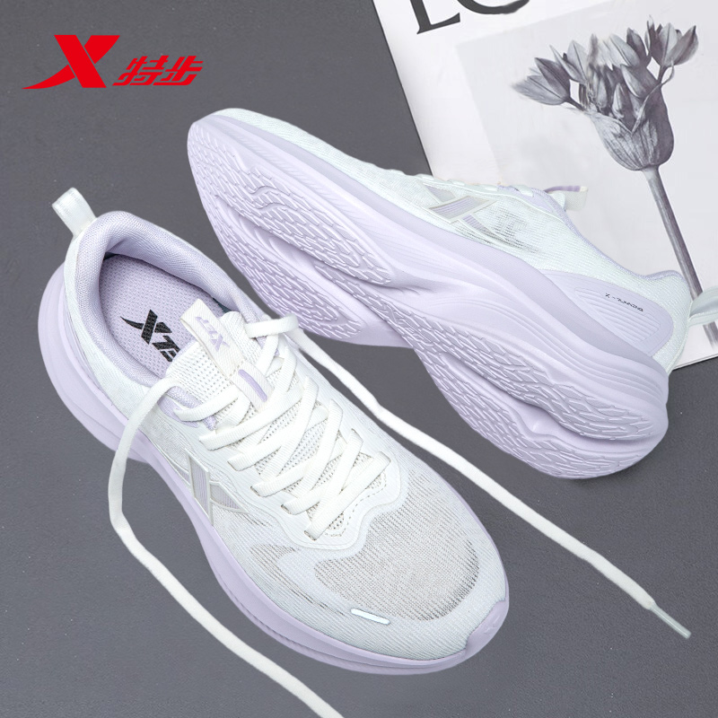 特步女鞋跑步鞋女款新款时尚休闲