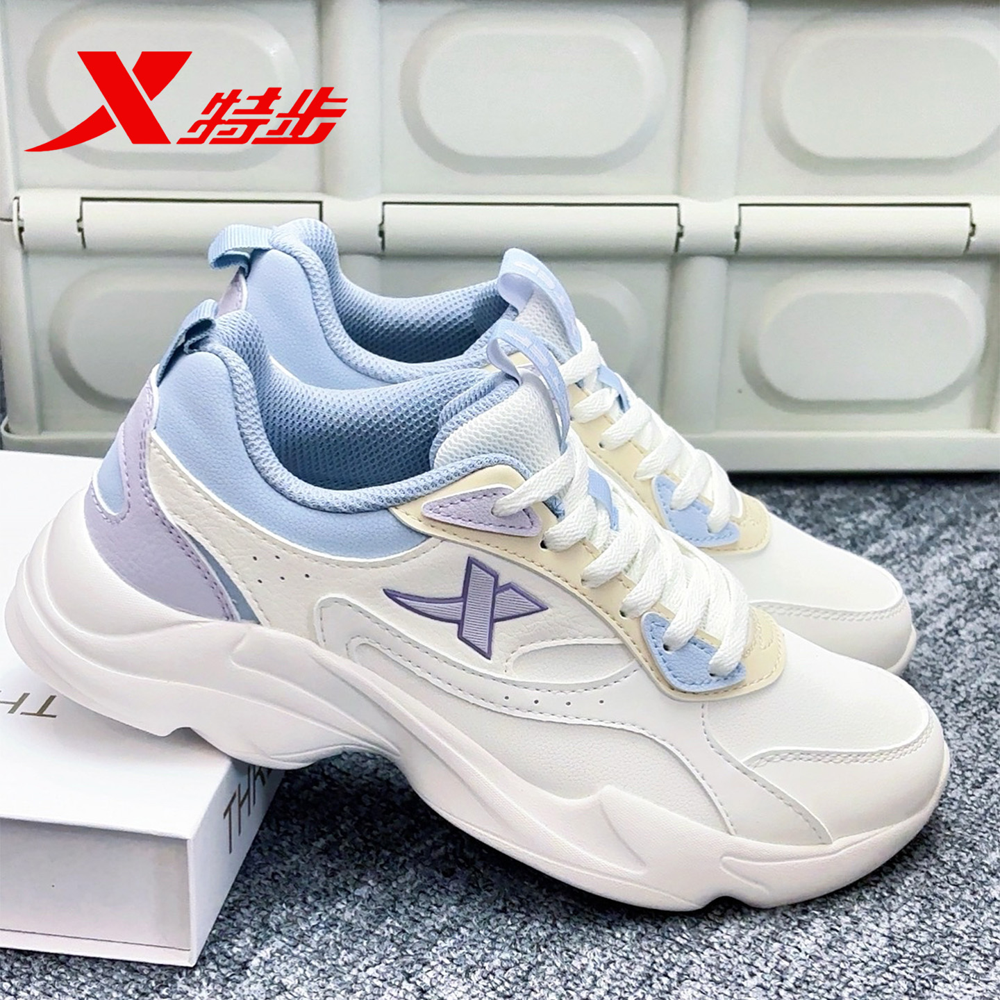 特步运动鞋女鞋轻便休闲