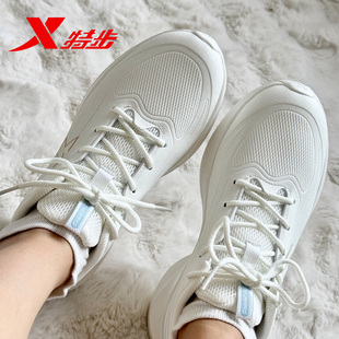 特步女鞋跑步鞋女款2025冬季新款初中生透气运动鞋轻便软底休闲鞋