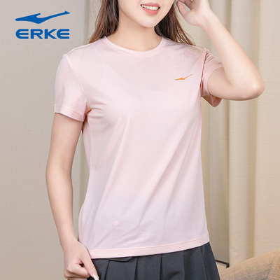 鸿星尔克女装休闲运动装