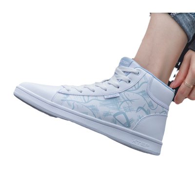 特步棉鞋女新款加绒运动鞋