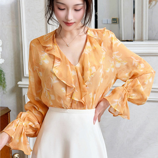 飞姐定制2026春款韩版印花荷叶边V领雪纺衫女人味喇叭袖衬衫上衣