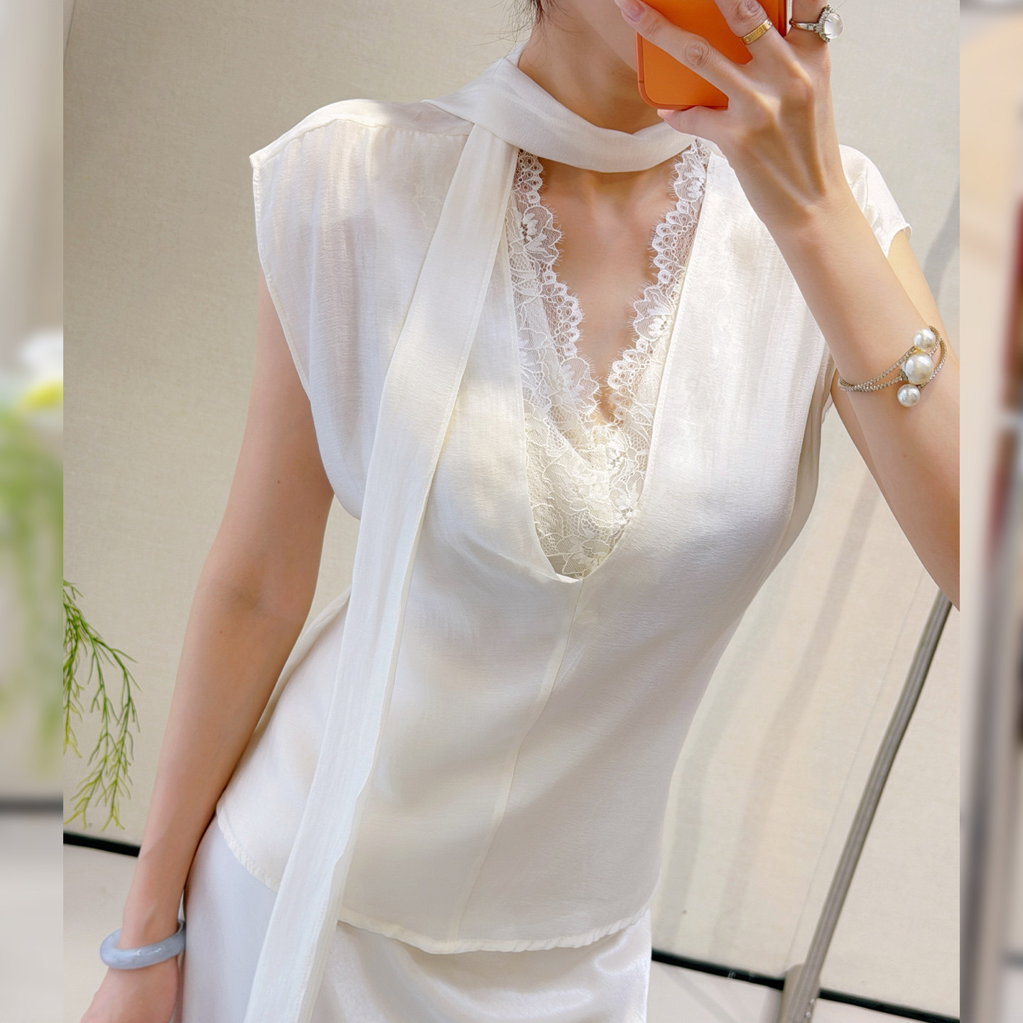 【新品85折】蝴蝶结系带无袖衬衣 睫毛蕾丝拼接假两件雪纺衫上衣