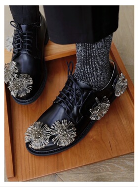 ANNandSAM 帅爆别针烟花朵系带黑色皮鞋复古帅气mona同款德比鞋
