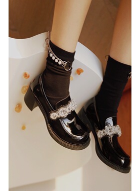 ANNandSAM仙气不腻人水晶少女感粗跟圆头玛丽珍皮鞋ins潮2025秋冬