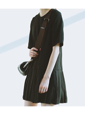 ANN and SAM 2024清凉 黑色草鸡可爱拼接裙 穿上变身人气美少女