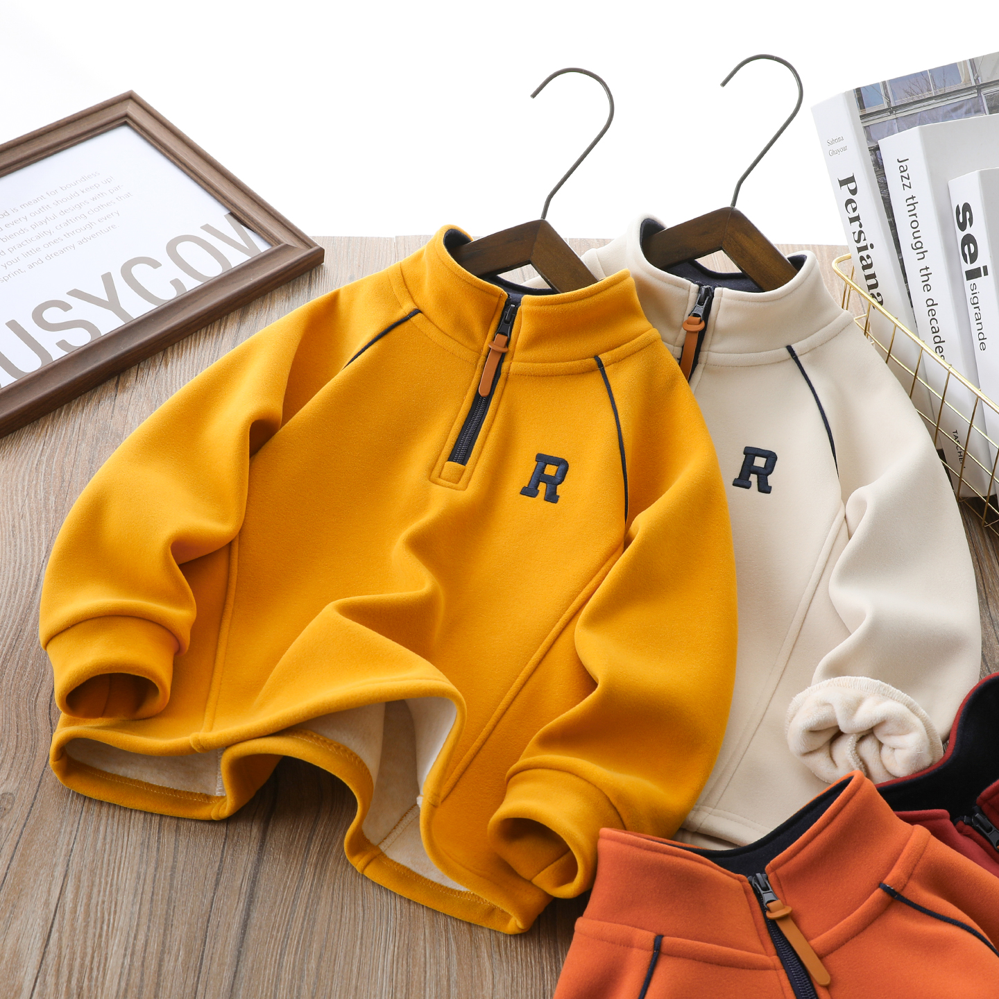 男童加绒保暖刺绣半拉链立领卫衣