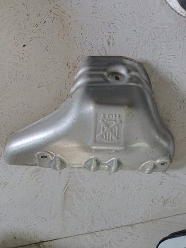 雪佛兰赛欧3排气管隔热罩纯原厂拆车件无变形无损伤隔热效果好