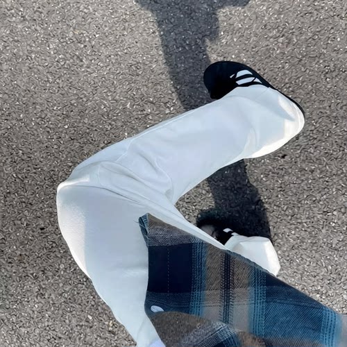 白色直筒牛仔裤男春夏微喇lean显