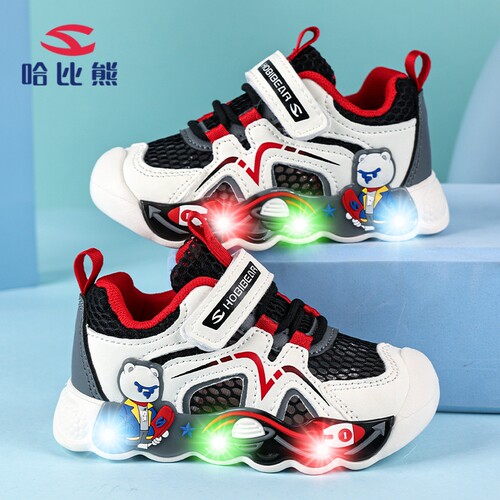 哈比熊男童闪灯透气软底学步鞋