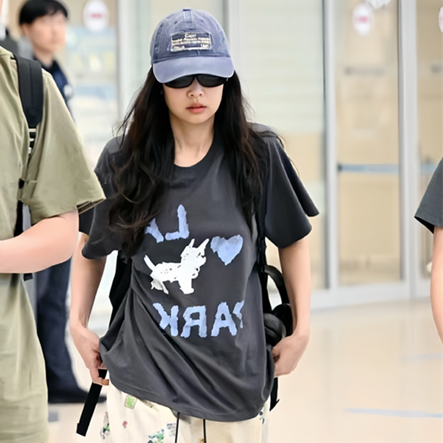 jennie/章若楠小狗爱心T恤