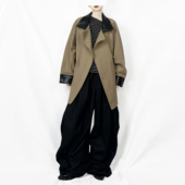 风衣女2025秋翻领撞色廓形短款 没2月 巴恩风撞色设计感短款 外套