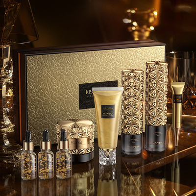 黄金鱼子酱护肤八件套装厂家批发