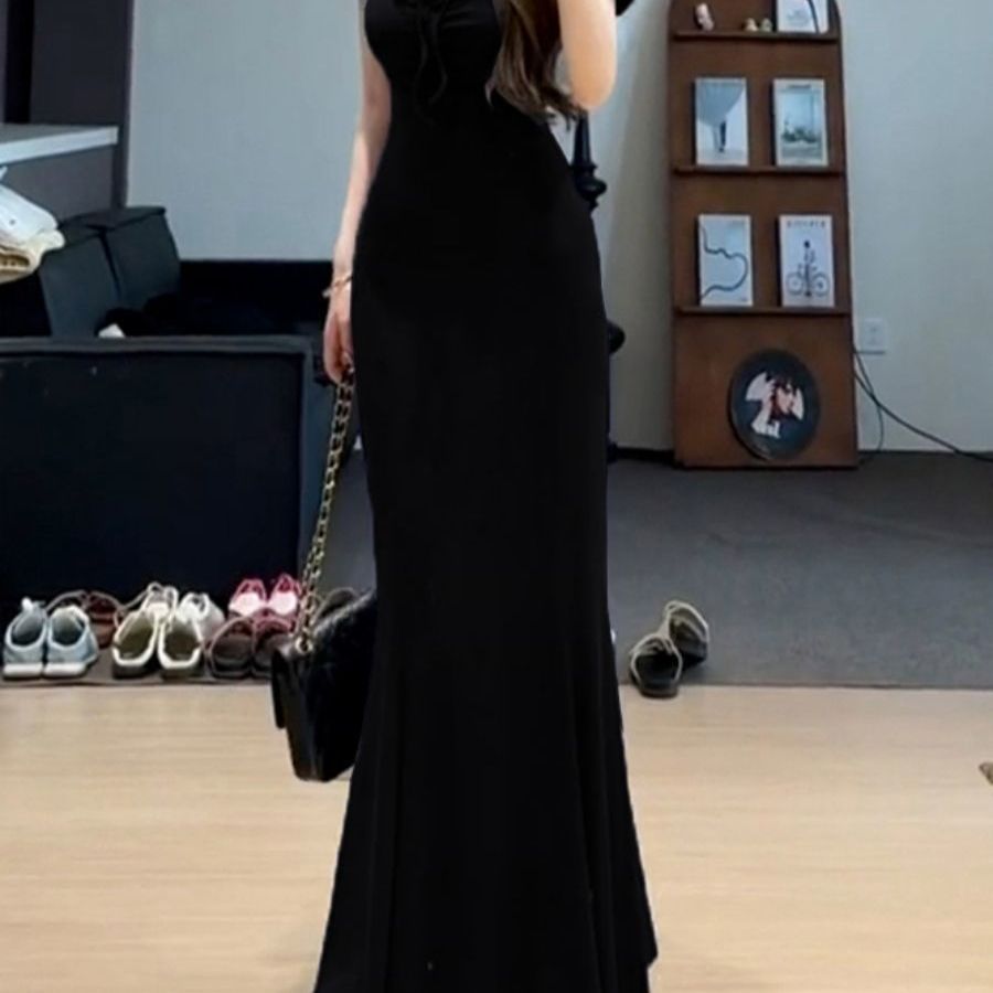 法式方领高级感收腰显瘦长裙女夏季新御姐紧身鱼尾包臀裙连衣裙女
