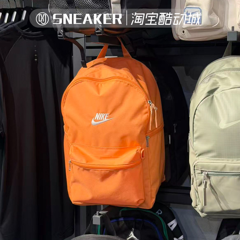 NIKE耐克大容量双肩背包学生书包