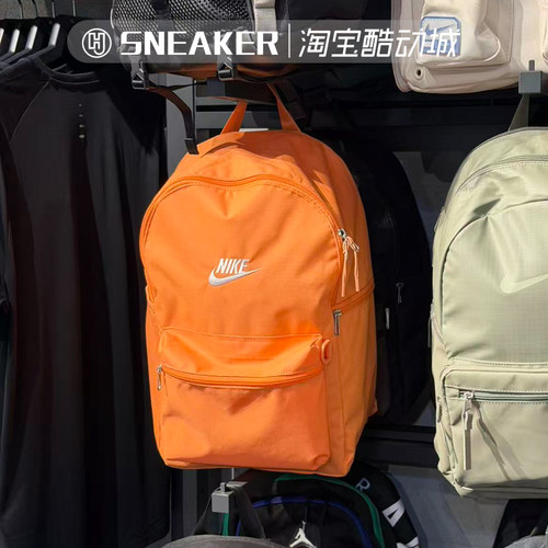NIKE耐克大容量双肩背包学生书包
